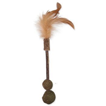 Hračka Magic Cat Natural Fun dřívko s přírodními pírky a zelenými koulemi 18cm-KS